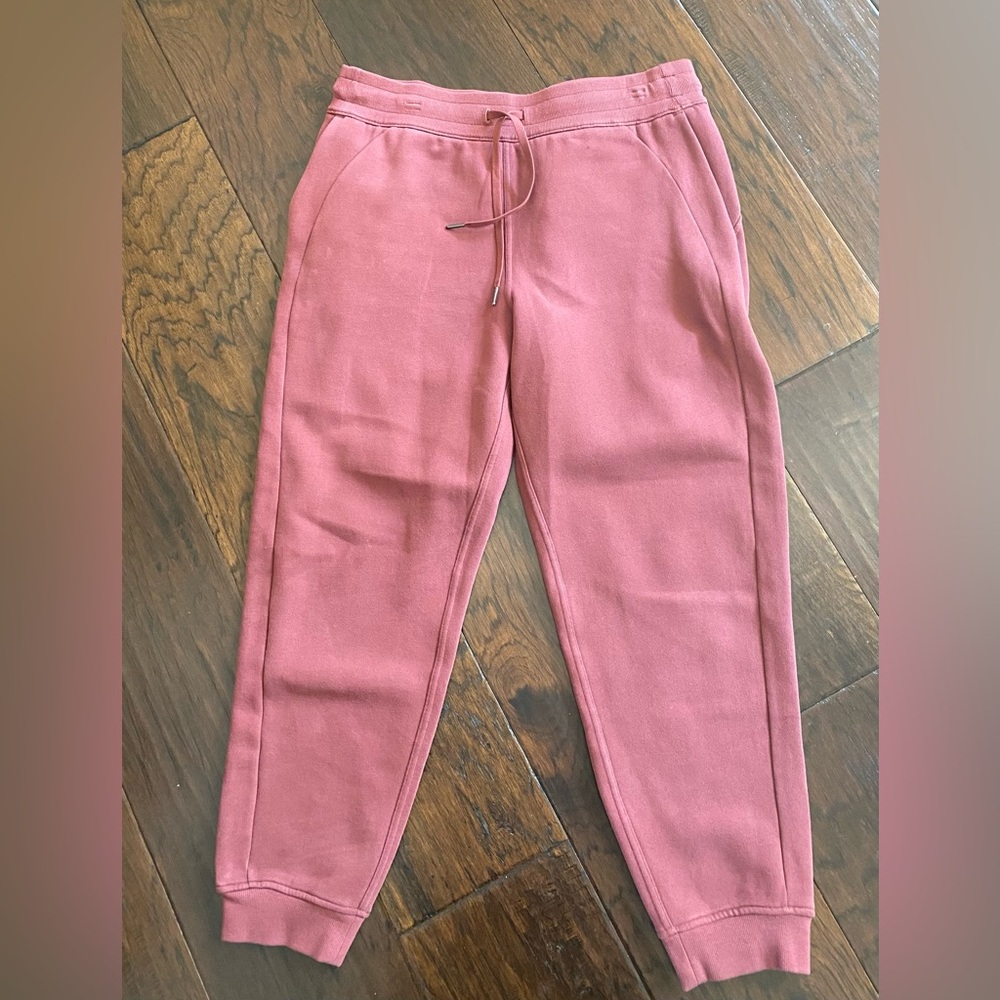 Lululemon joggers